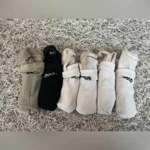 Bundle of 6 Pairs of Nike Dri-Fit Athletic Basketball Crew Socks M Black White